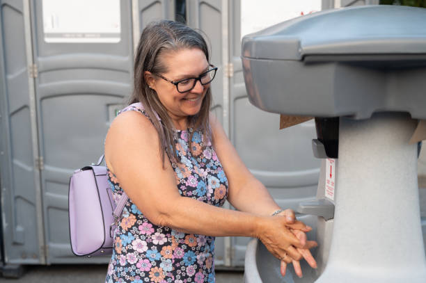 Portable Toilet Options We Offer in Flippin, AR